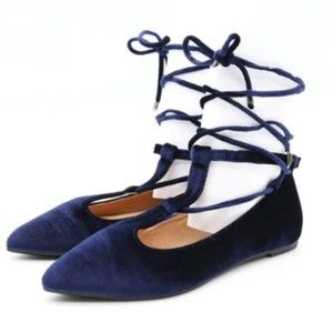 NIB YOKI Urban 80 Velvet Navy Strappy Flats Lace Up Leg Buckle Closure Size 7-10